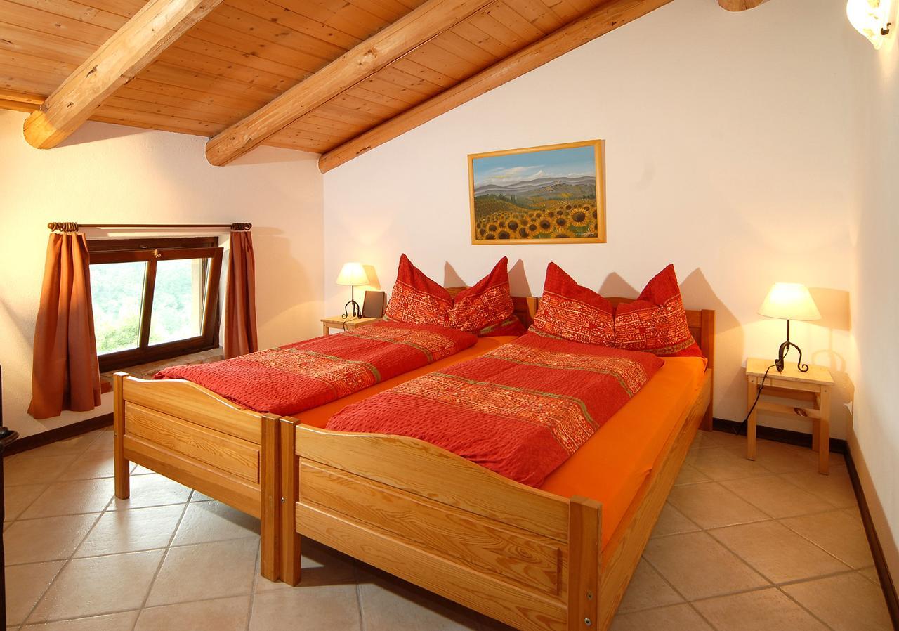 Agriturismo Sondrea Sinio Exterior photo